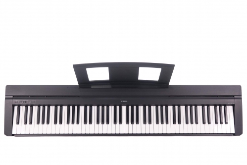 Yamaha P45B Bundle 1