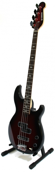 Yamaha BB 414 WR basov kytara