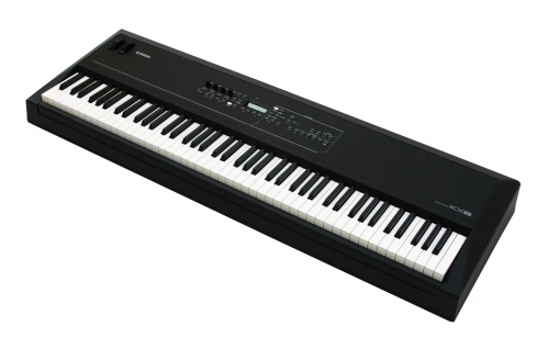 Yamaha KX 8 USB keyboard