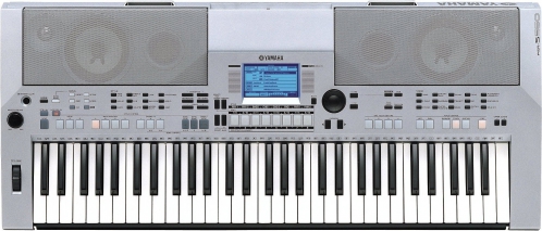 Yamaha PSR S550 S keyboard