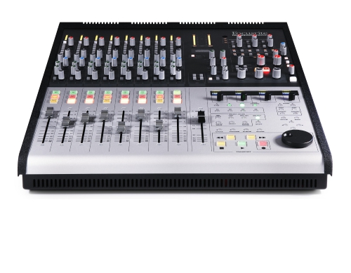Focusrite Control 2802 analogov mixr