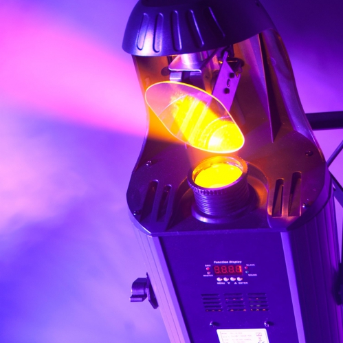 American DJ Inno Scan LED skaner - efekt �wietlny