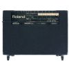 Roland KC-880 zesilova